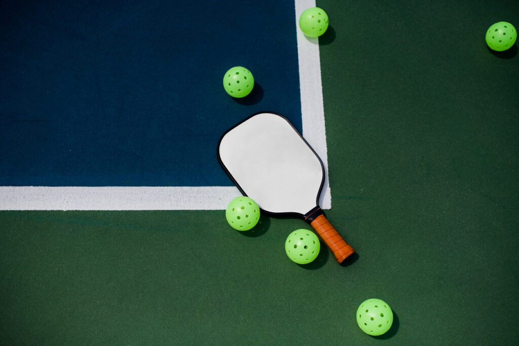 pickleball-equipment-vs-tennis-equipment