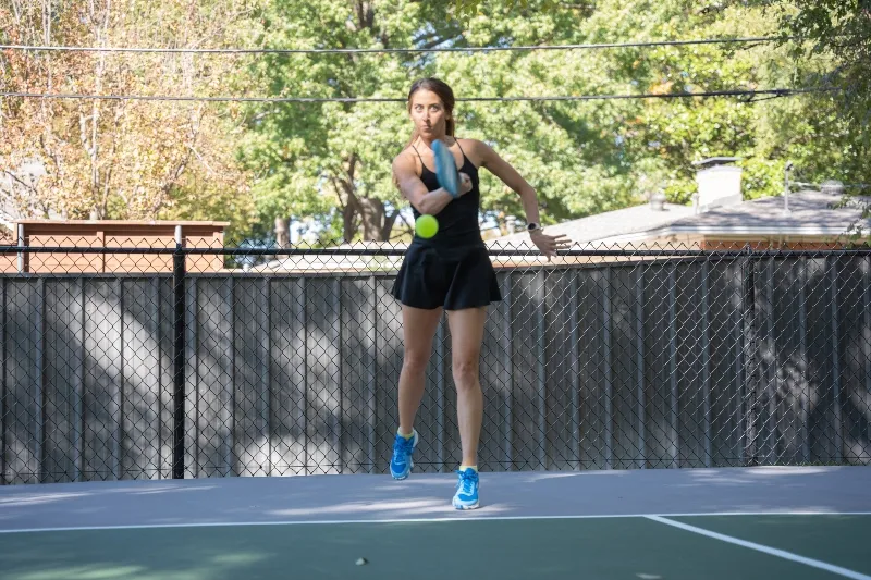 pickleball-drive-serve